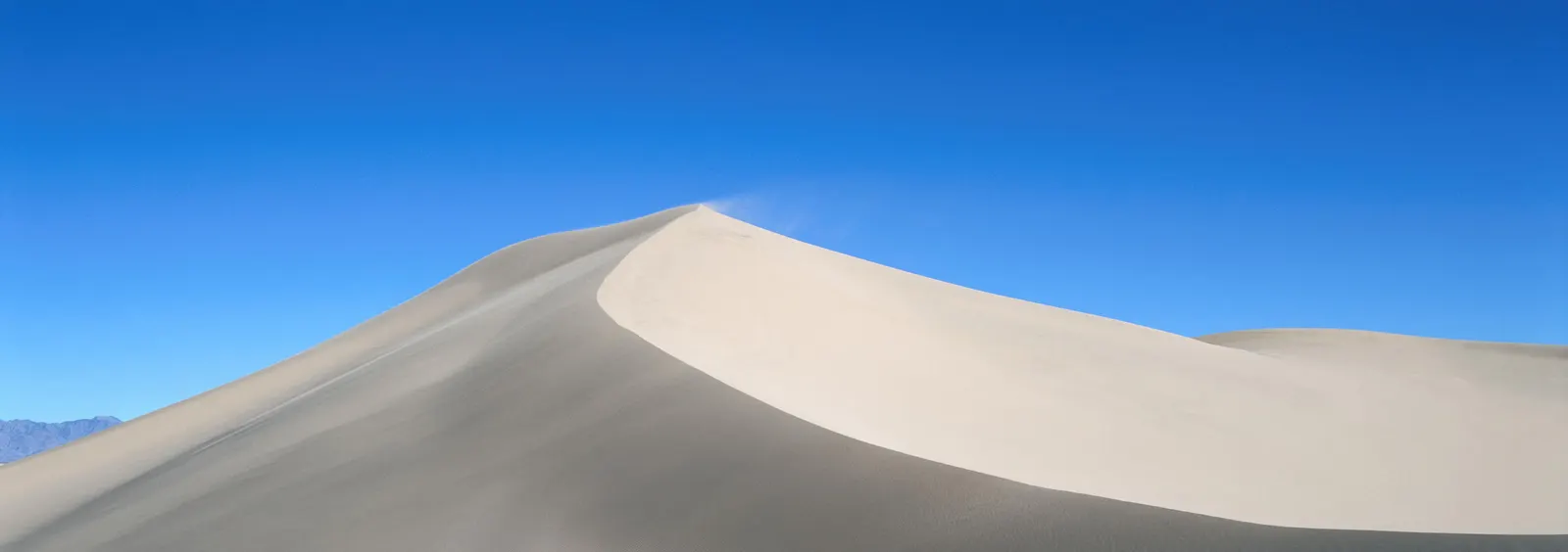 Horizontal Sand Dune Blue Sky Desert Landscape Free Stock Photo