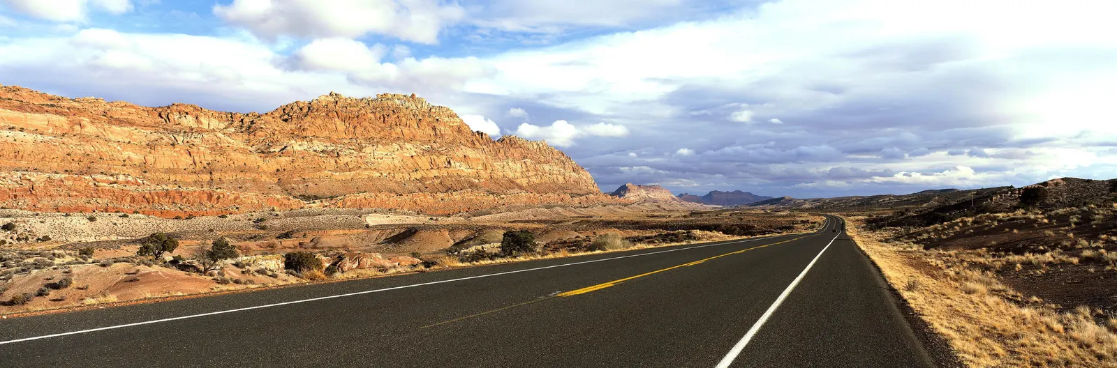 Horizontal Road Other Desert Cloudy Landscape Free Stock Photo