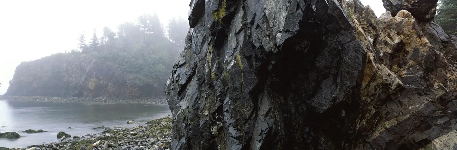 Horizontal Rocks Cliff Haze Landscape Free Stock Photo