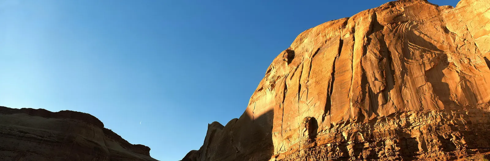 Horizontal Blue Sky Rocks Cliff Landscape Free Stock Photo 3