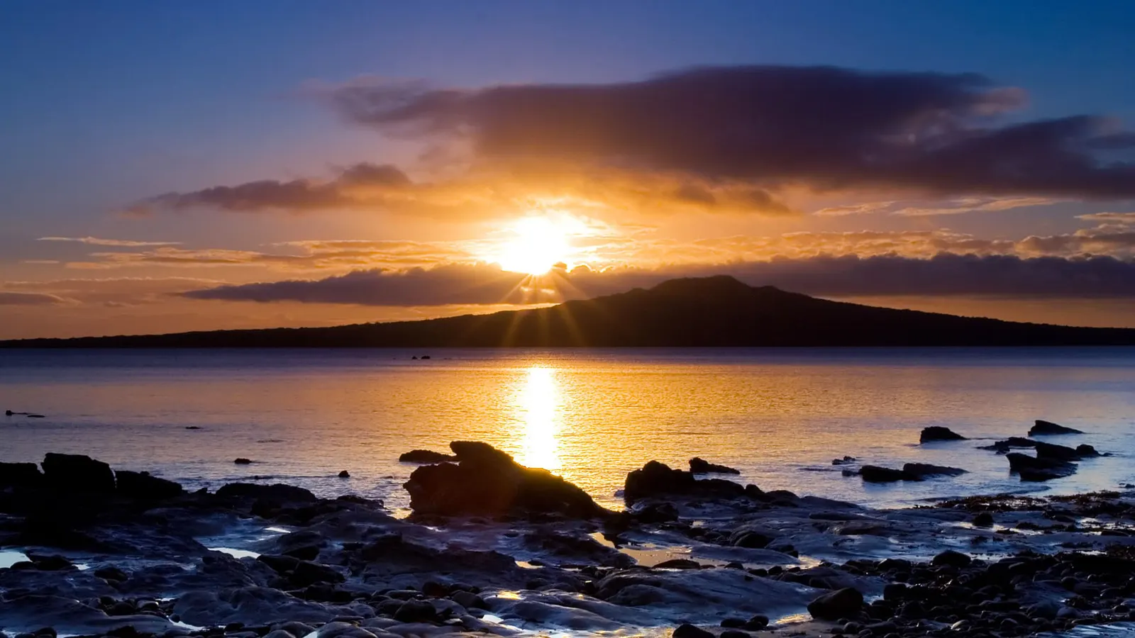 Horizontal Sunset Sunrise Water Body Cloudy Landscape Free Stock Photo 5