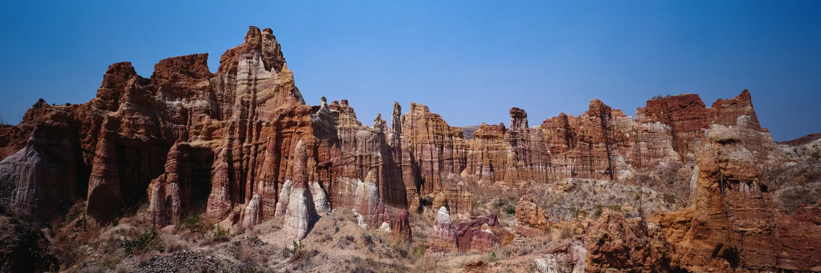 Horizontal Blue Sky Cliff Canyon Landscape Free Stock Photo