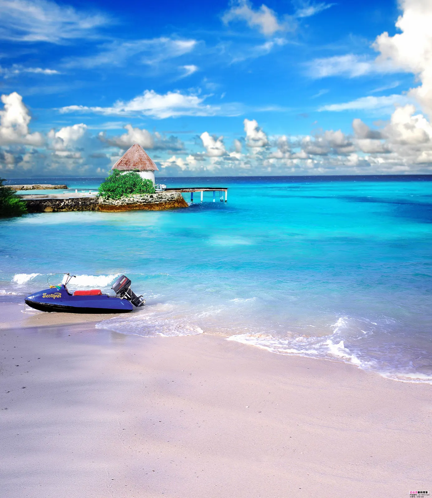 Square Water Body Blue Sky Cloudy Landscape Free Stock Photo