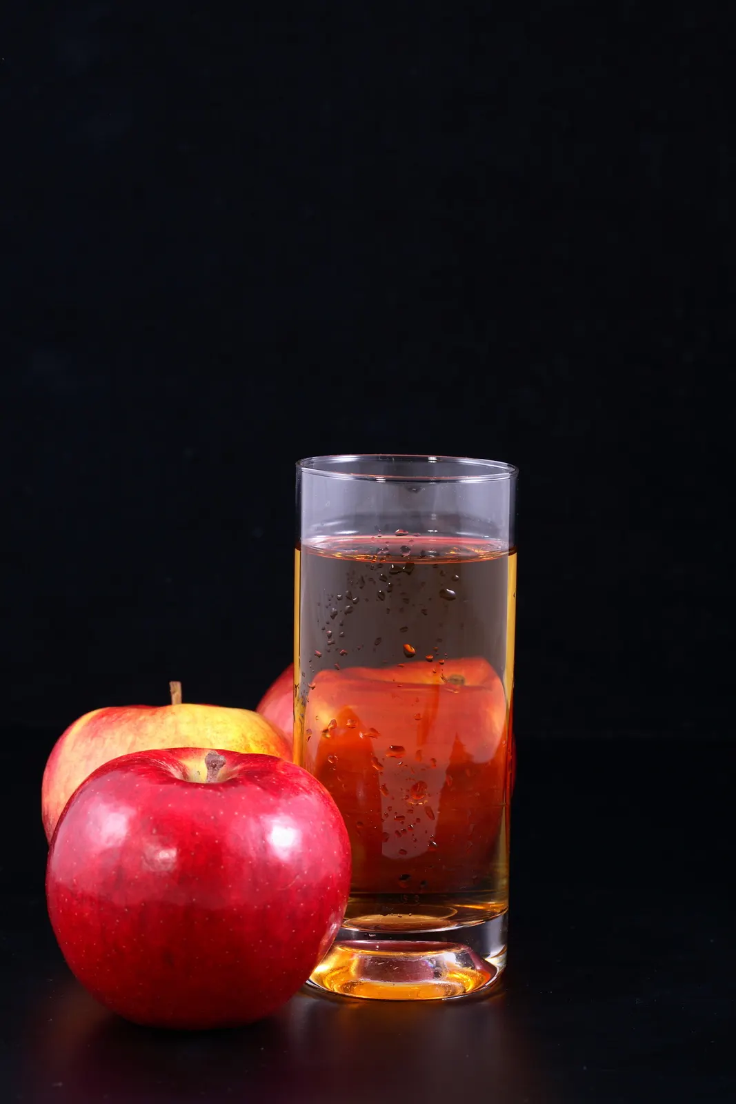 Vertical Drinking Glass Apple Tableware Food and Drink Free Stock Photo