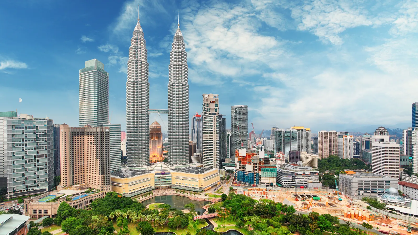 Horizontal Blue Sky Building Skyscraper Landscape Free Stock Photo 6
