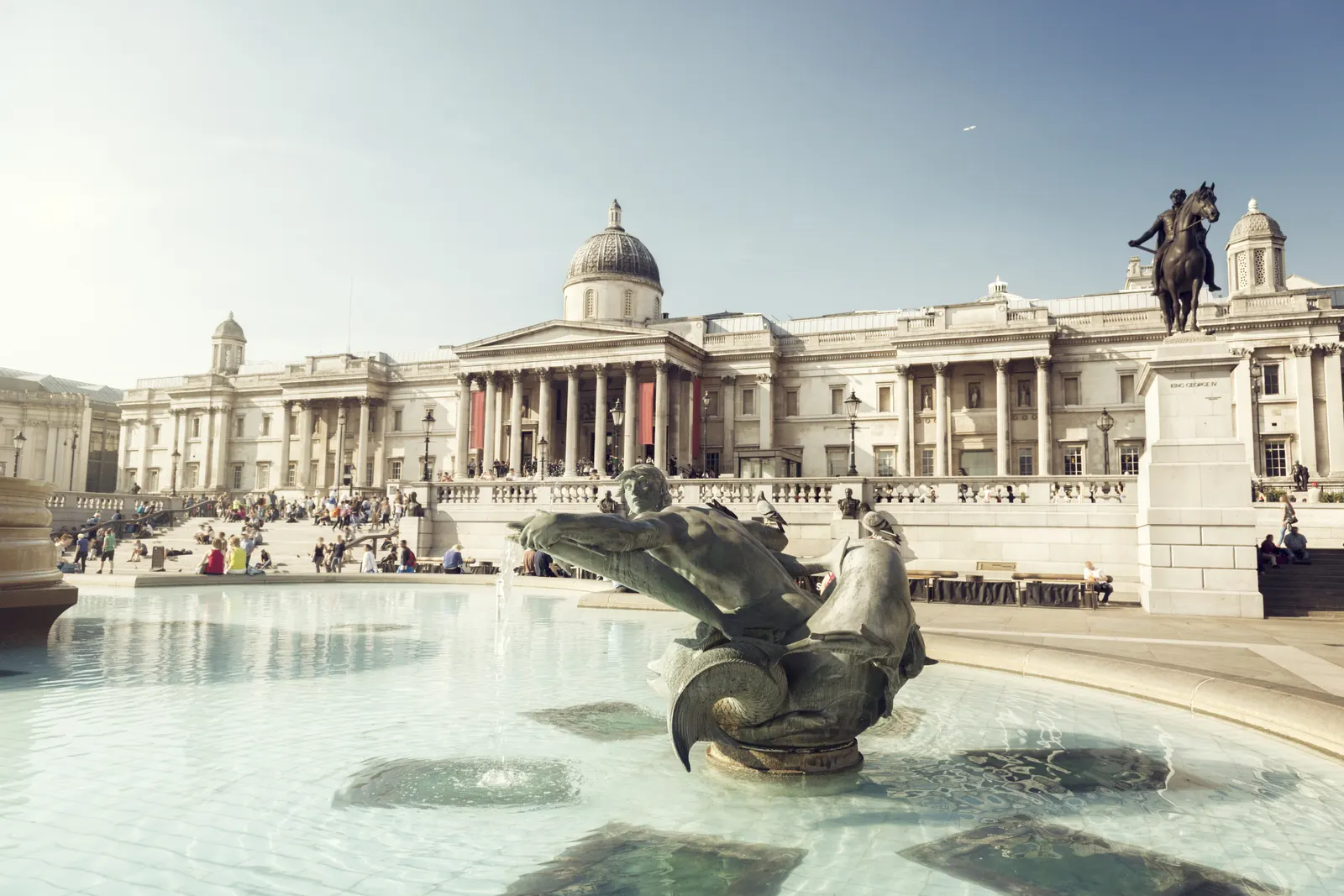 Horizontal Blue Sky Fountain Statue Landscape Free Stock Photo 3