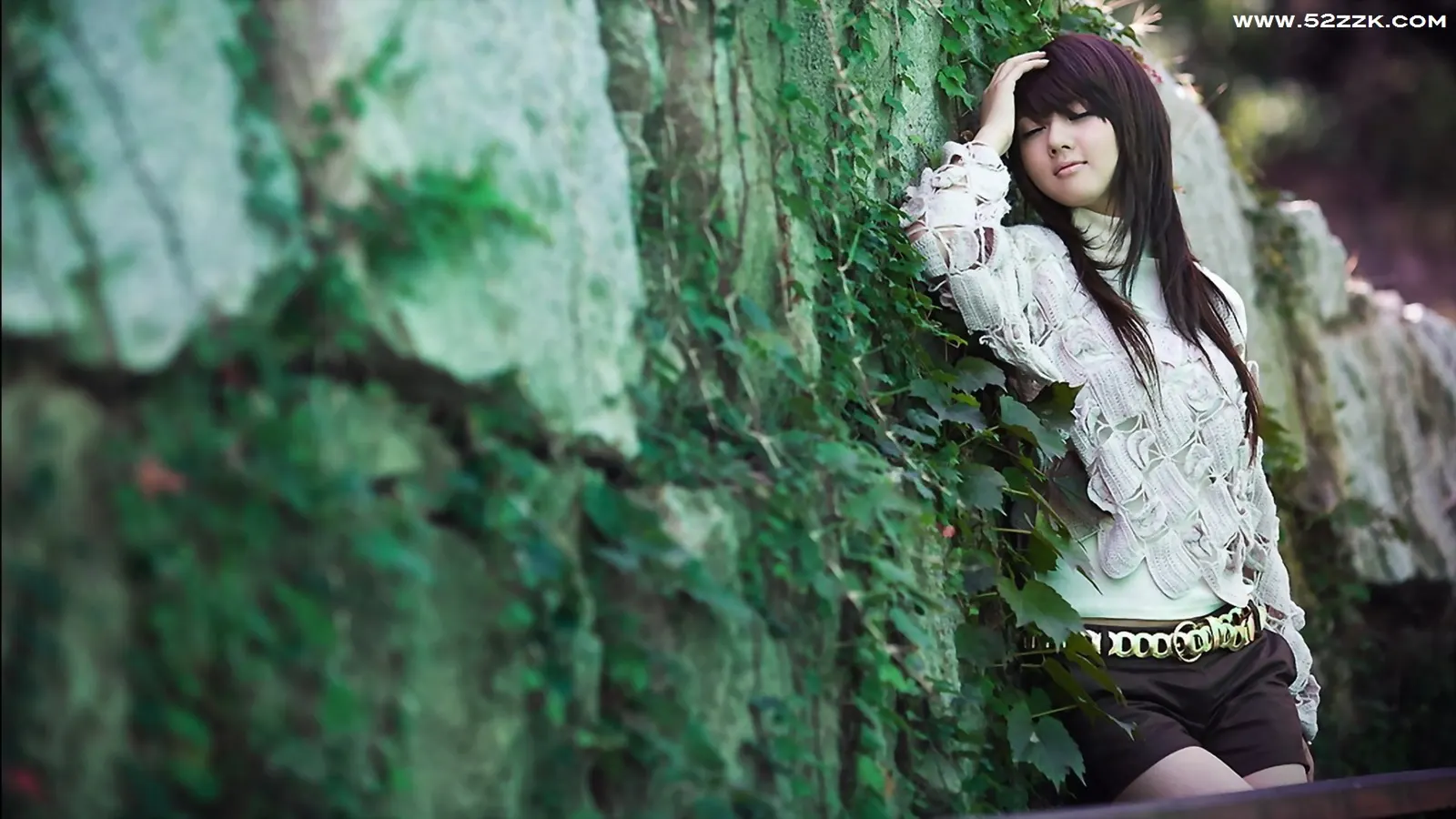 Wood Natural Foliage Kimono Botanical